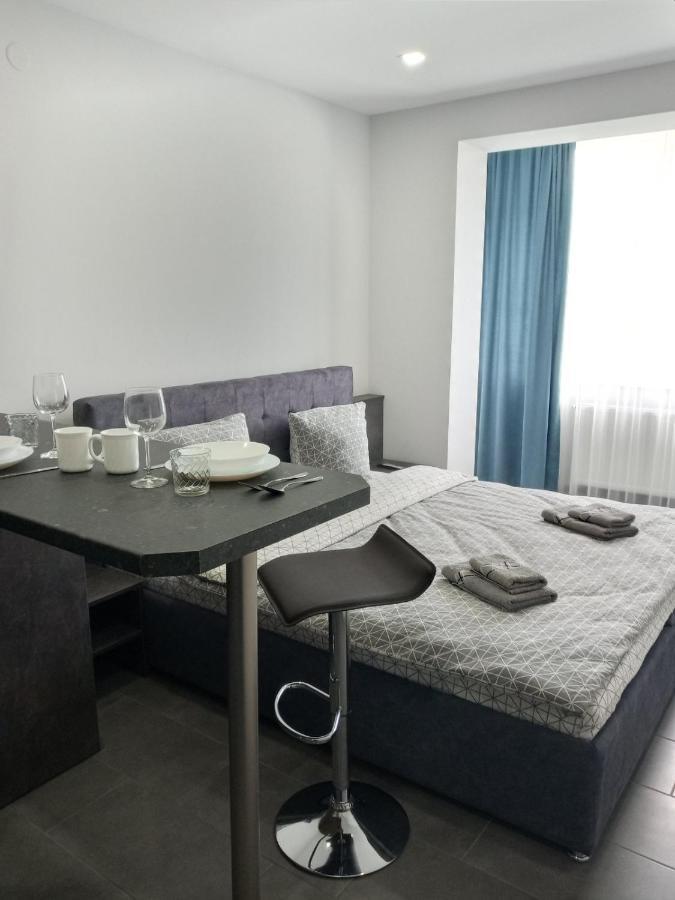 Luxury Central Apartment Użhorod Zewnętrze zdjęcie